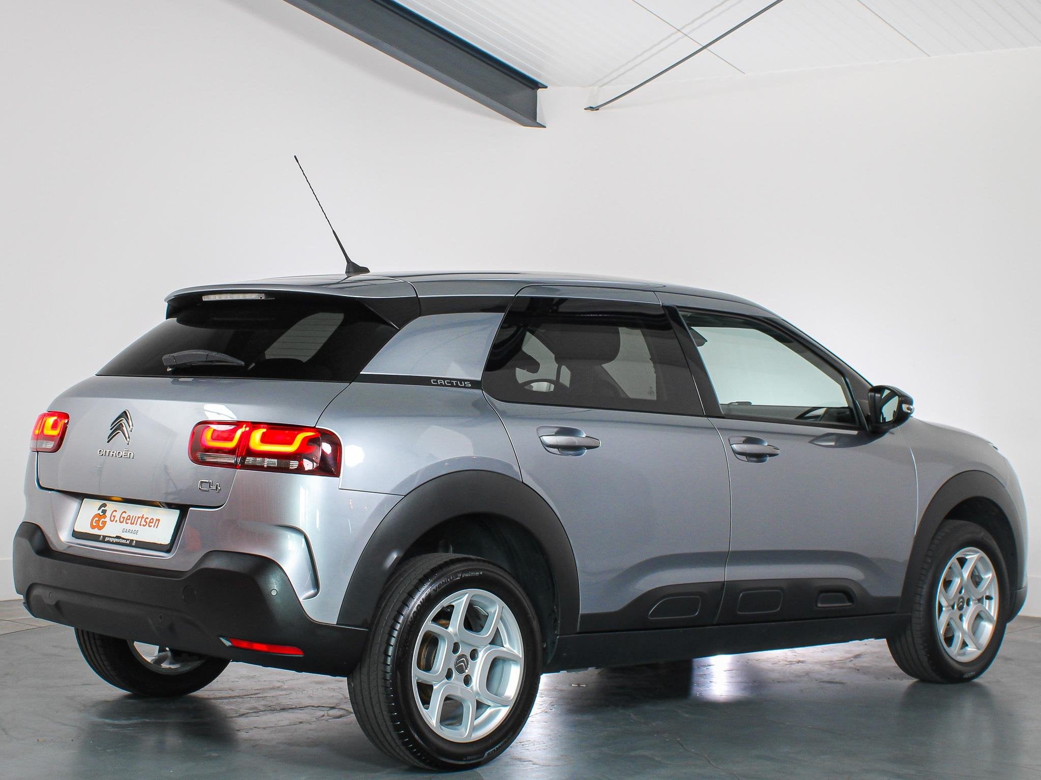 Citroen C4 Cactus 1.2 PureTech Business Plus Camera, Cruise, Auto's, Voorwielaandrijving, Stof, Gebruikt, 49 €/maand