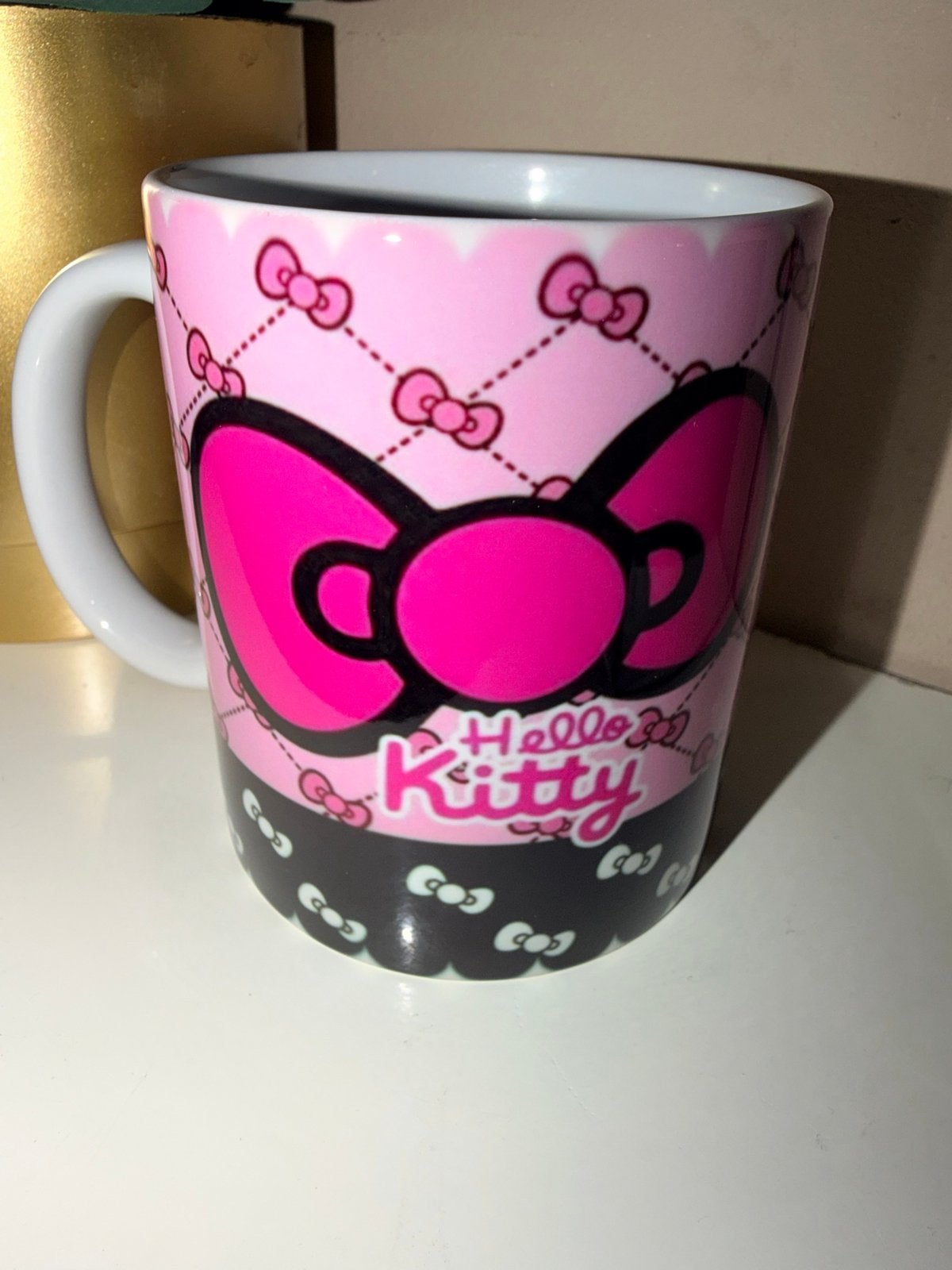 Nieuwe Hello Kitty Mok - Roze met Strikjes, Overige typen, Nieuw, Ophalen of Verzenden, Roze