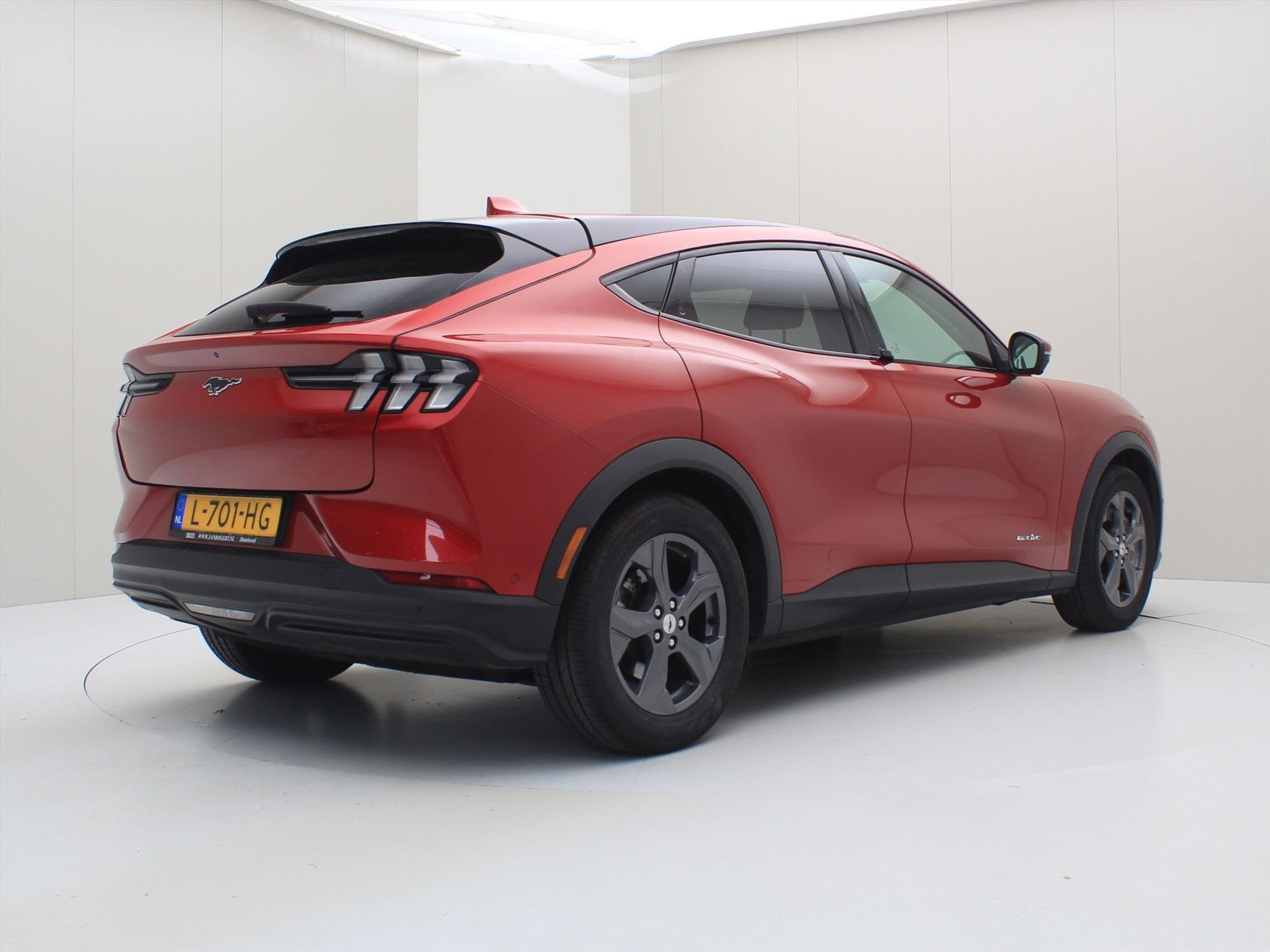 Ford Mustang Mach-E 75kWh 258pk RWD 94% SoH [ LEDER+CARPLAY+, Automaat, Achterwielaandrijving, Gebruikt, 258 pk