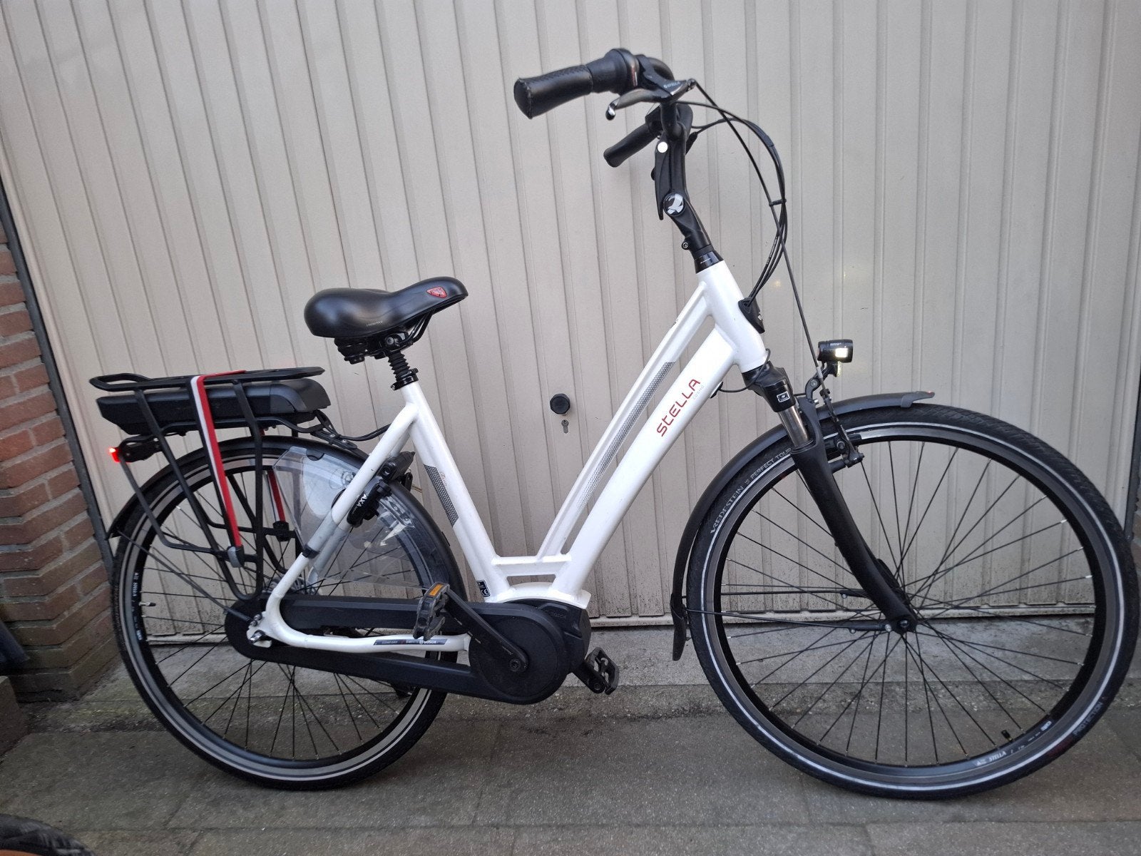 Stella cosmo 28 inch 7v dames ebike bosch middenmotor, 53 tot 56 cm, Versnellingen, Zo goed als nieuw, Ophalen