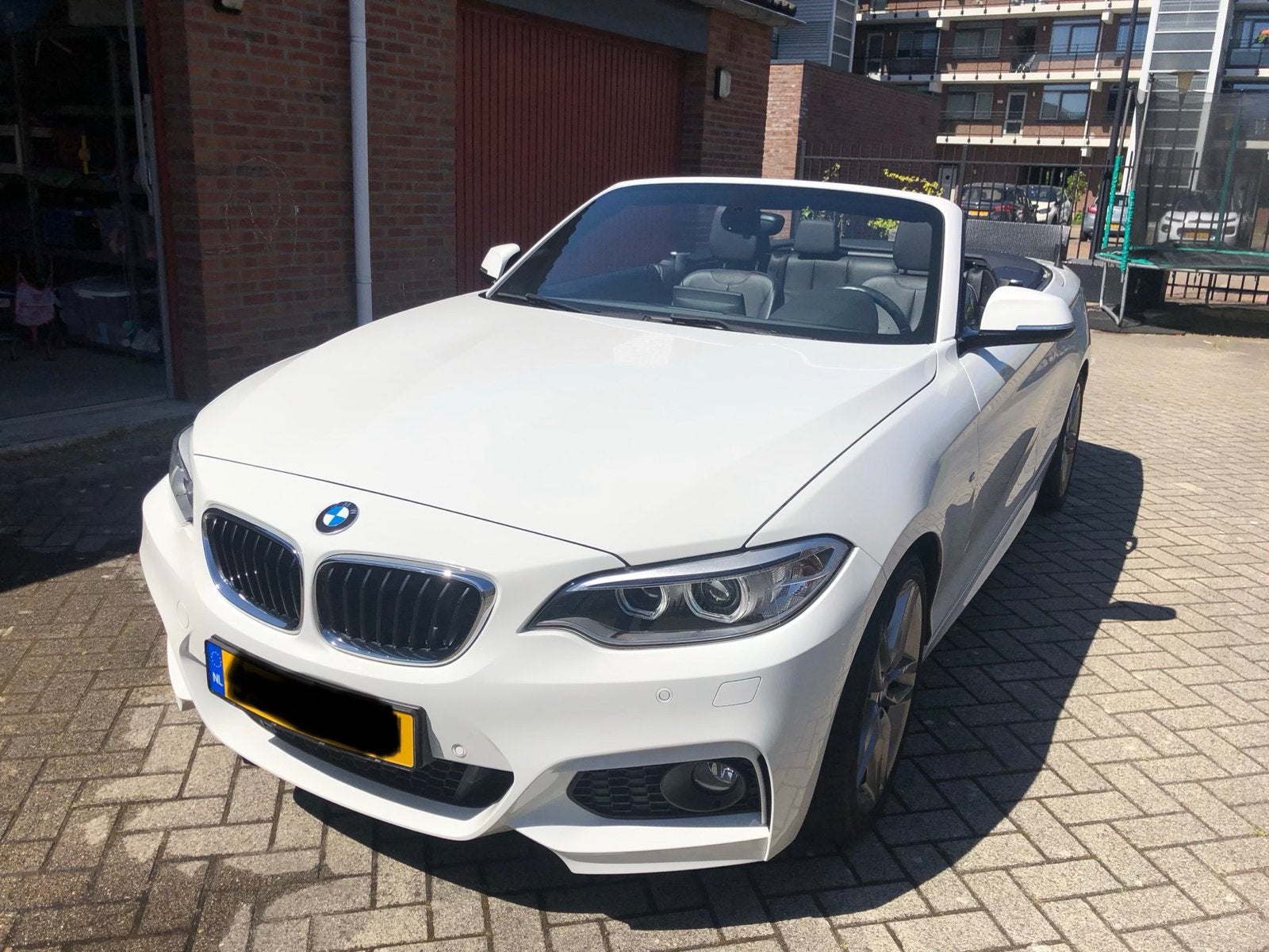 Eerste eigenaar BMW 2-Serie 1.5 218I Cabrio M Sport 2016 Wit, Auto's, BMW, Cabriolet, 4 stoelen, Wit, Origineel Nederlands