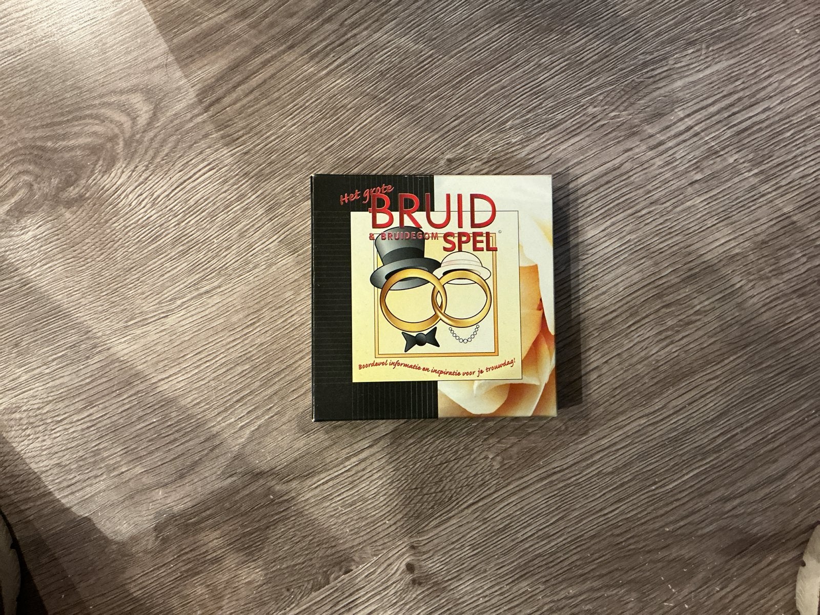 Het Grote Bruid & Bruidegom Spel - Trouwspel, Drie of vier spelers, Ophalen of Verzenden, Zo goed als nieuw