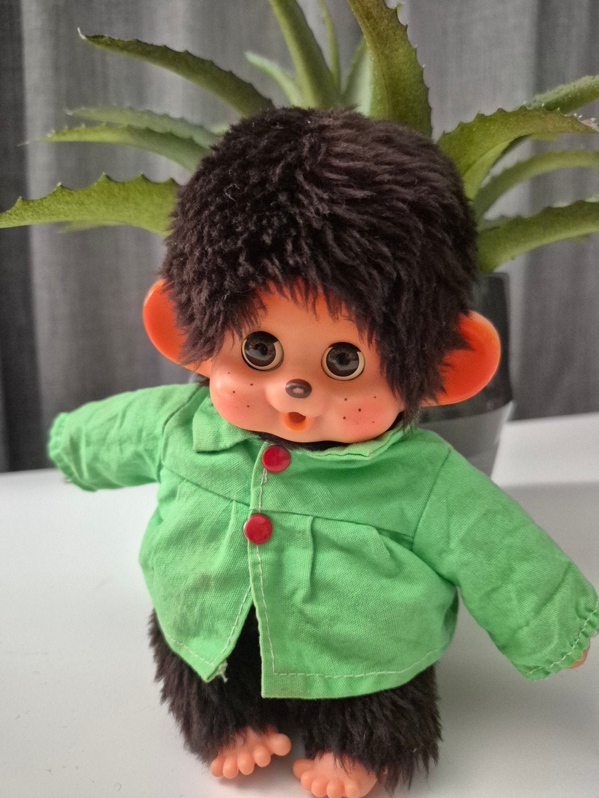 Vintage Monchhichi aapje met groene jas - Toho Japan, Ophalen of Verzenden
