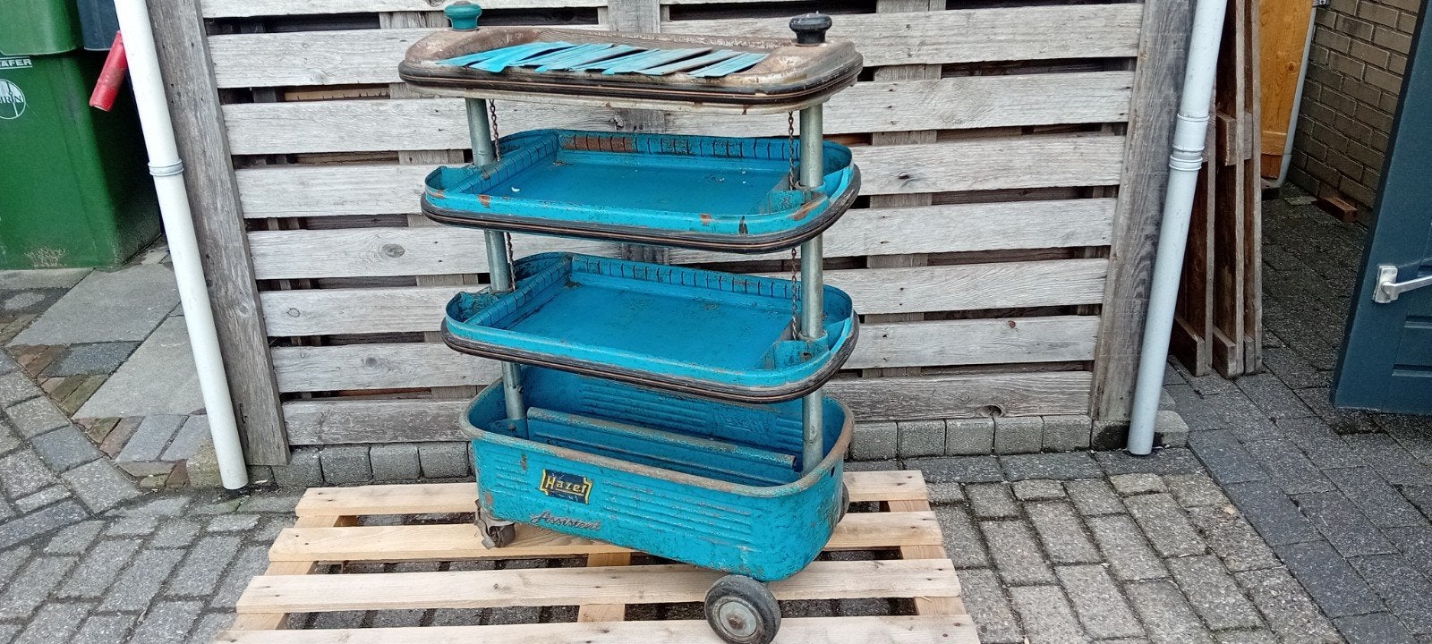Gereedschapwagen   BIEDEN, Ophalen
