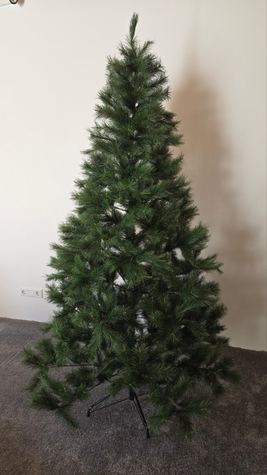 Kerstboom 210cm inclusief versiering/zak/verlichting, Diversen, Ophalen, Zo goed als nieuw