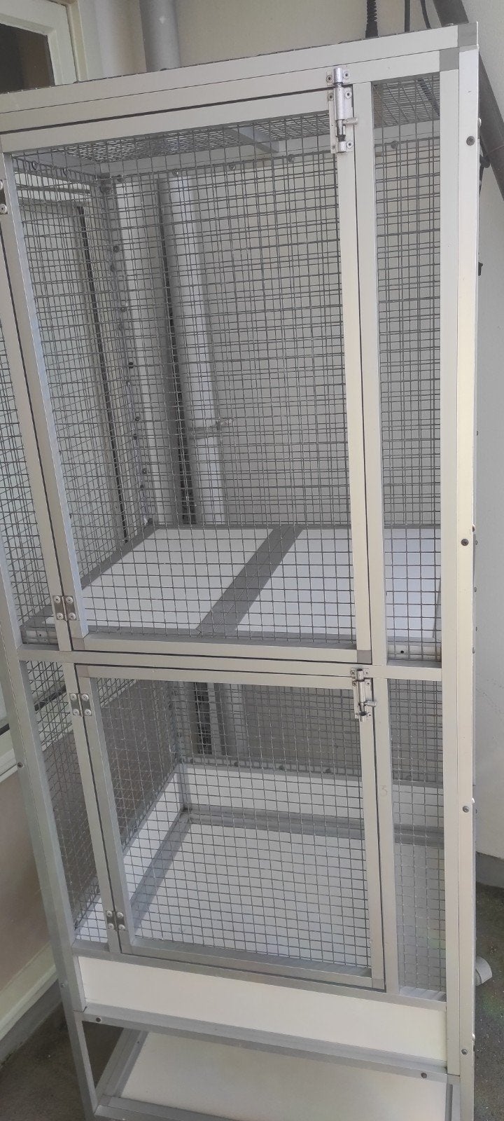 Grote professionele aluminium kooi, Dieren en Toebehoren, Kooi, 110 cm of meer, Ophalen of Verzenden, Zo goed als nieuw