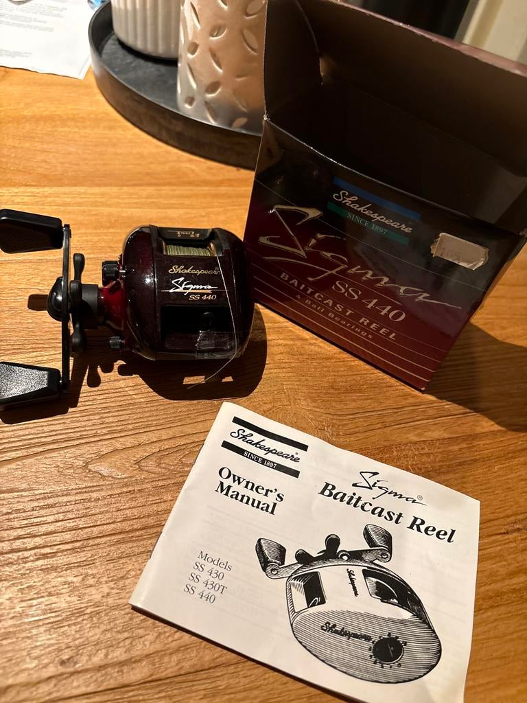 Shakespeare Sigma SS 440 Baitcast Reel - Roofvissen, Ophalen of Verzenden, Gebruikt, Molen