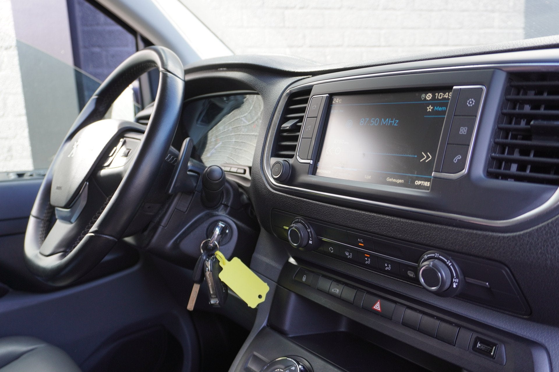 Peugeot Expert 2.0 BlueHDI L2 145PK AUTOMAAT EURO 6 - Airco, Auto's, 145 pk, Stof, Gebruikt, 4 cilinders