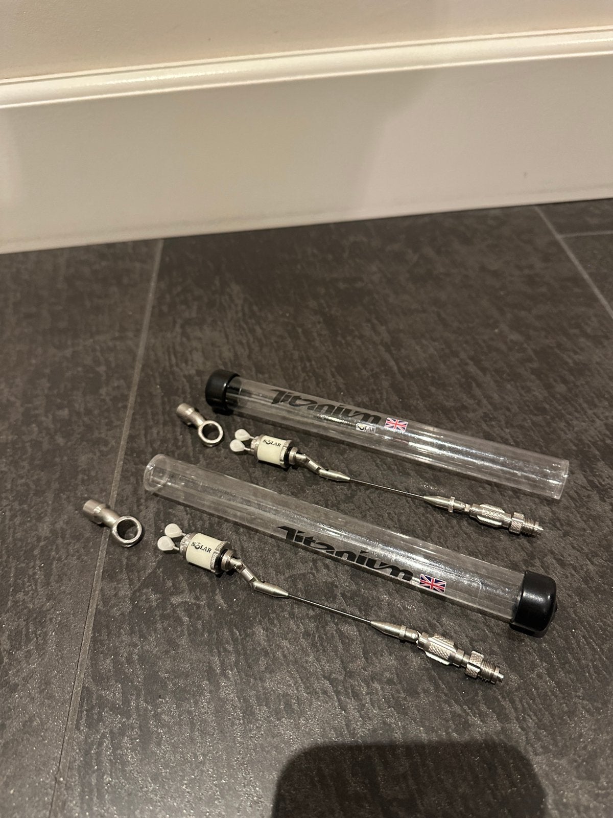 2x solar titanium short arm swingers glow in the dark, Ophalen of Verzenden, Zo goed als nieuw, Complete set