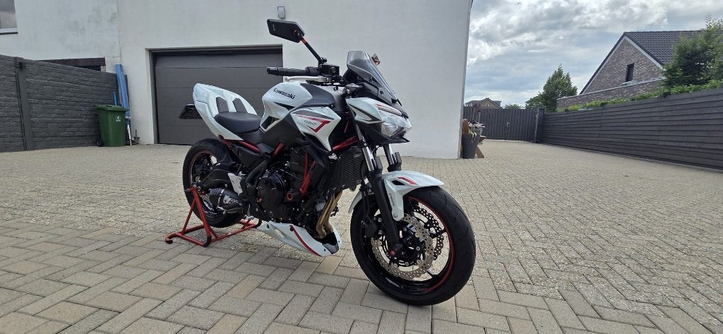 Te koop Kawasaki Z 650, 2 cilinders, Motorrijbewijs A, Gebruikt, Particulier