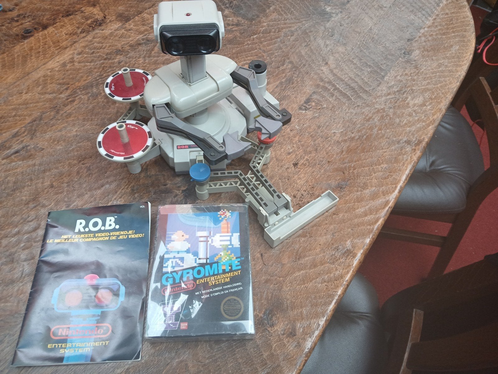 Nintendo nes R.O.B met gyromite, Gebruikt, 2 spelers, Vanaf 3 jaar, Ophalen