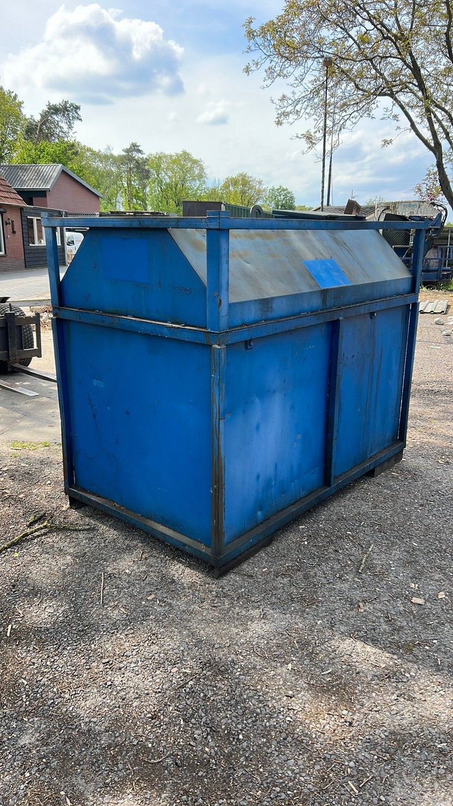 Brandstof tank of opslagtank, Ophalen