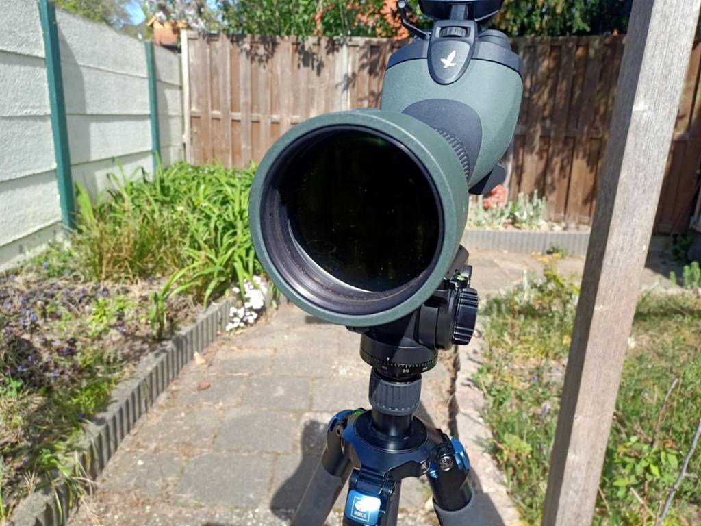 Swarovski BTX telescoop 85 mm objectief 30X vergroting, Lenzentelescoop (refractor), 80 tot 200 mm, Met statief, Ophalen of Verzenden