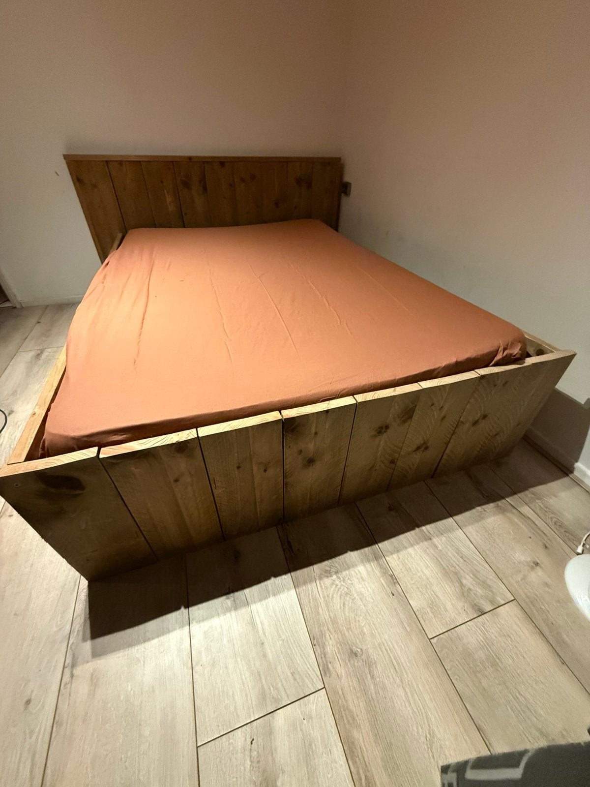 Steigerhout bed met ruimte voor laadjes, Huis en Inrichting, Slaapkamer | Bedden, Ophalen, Steigerhout, Tweepersoons, 140 cm