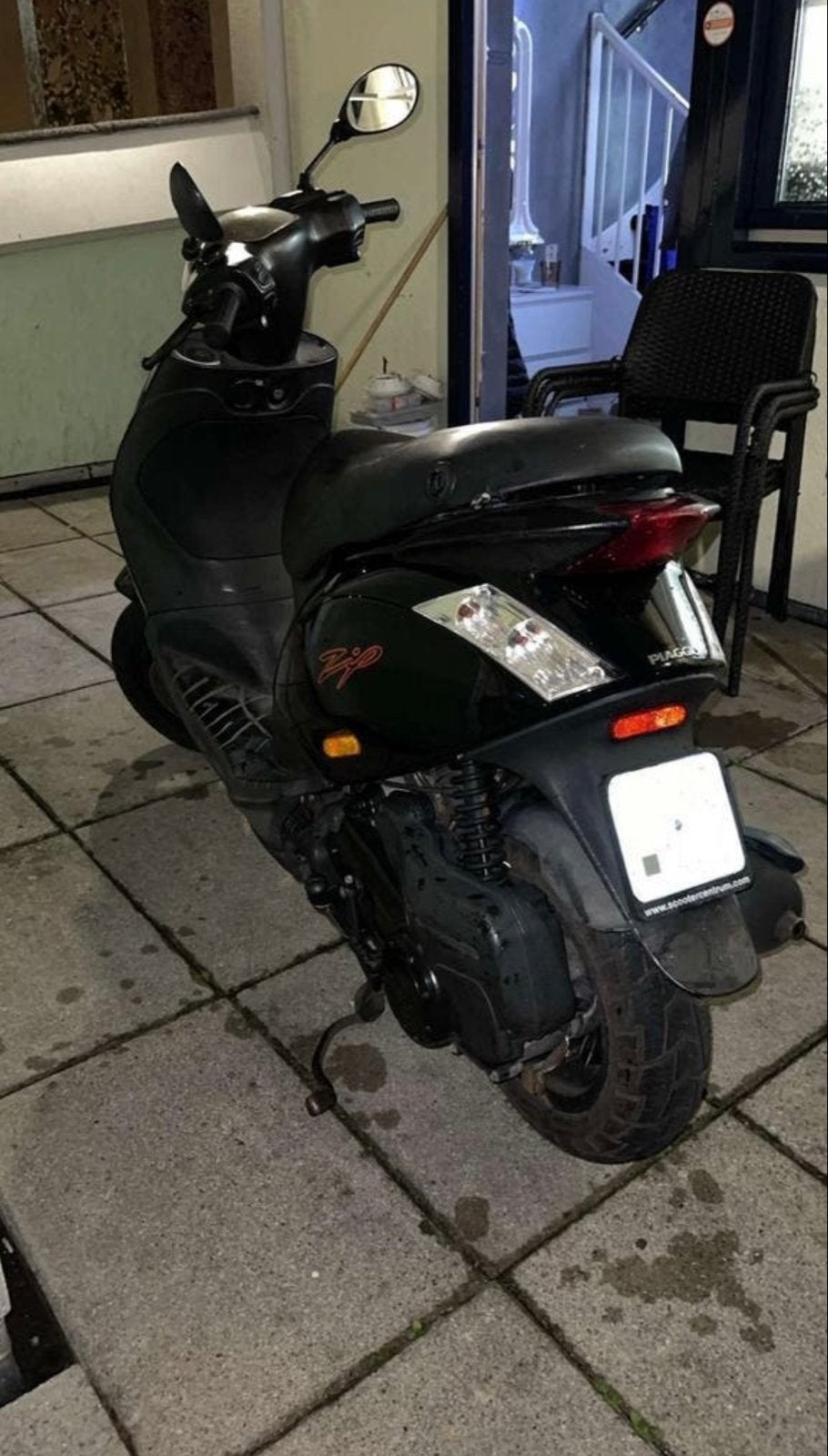 Piaggio Zip Scooter - Zwart, Ophalen, Zip, Zo goed als nieuw, Benzine