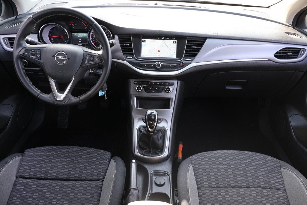 Opel Astra 1.2 Business Edition 2e Eigenaar | Volledig onder, Voorwielaandrijving, 1350 kg, Stof, Gebruikt