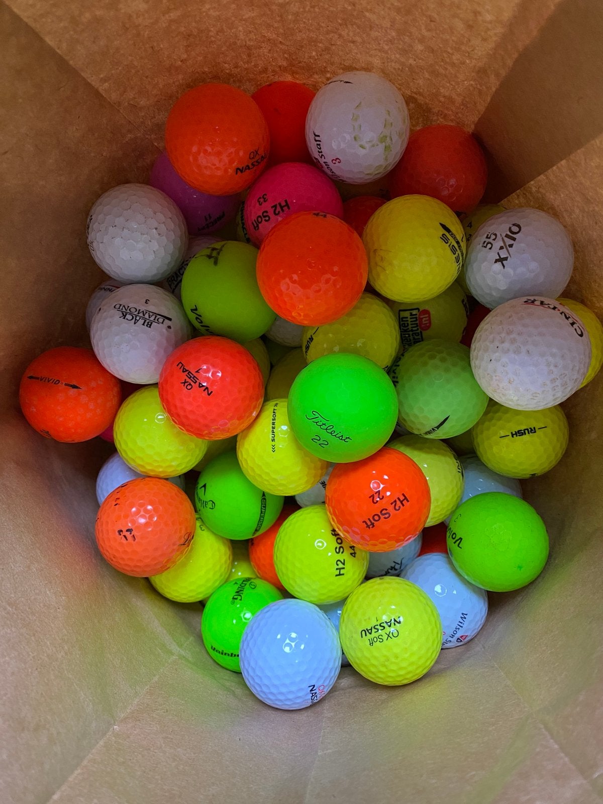 Gebruikte gekleurde golfballen, Sport en Fitness, Golf, Ophalen of Verzenden, Gebruikt, Bal(len), Overige merken