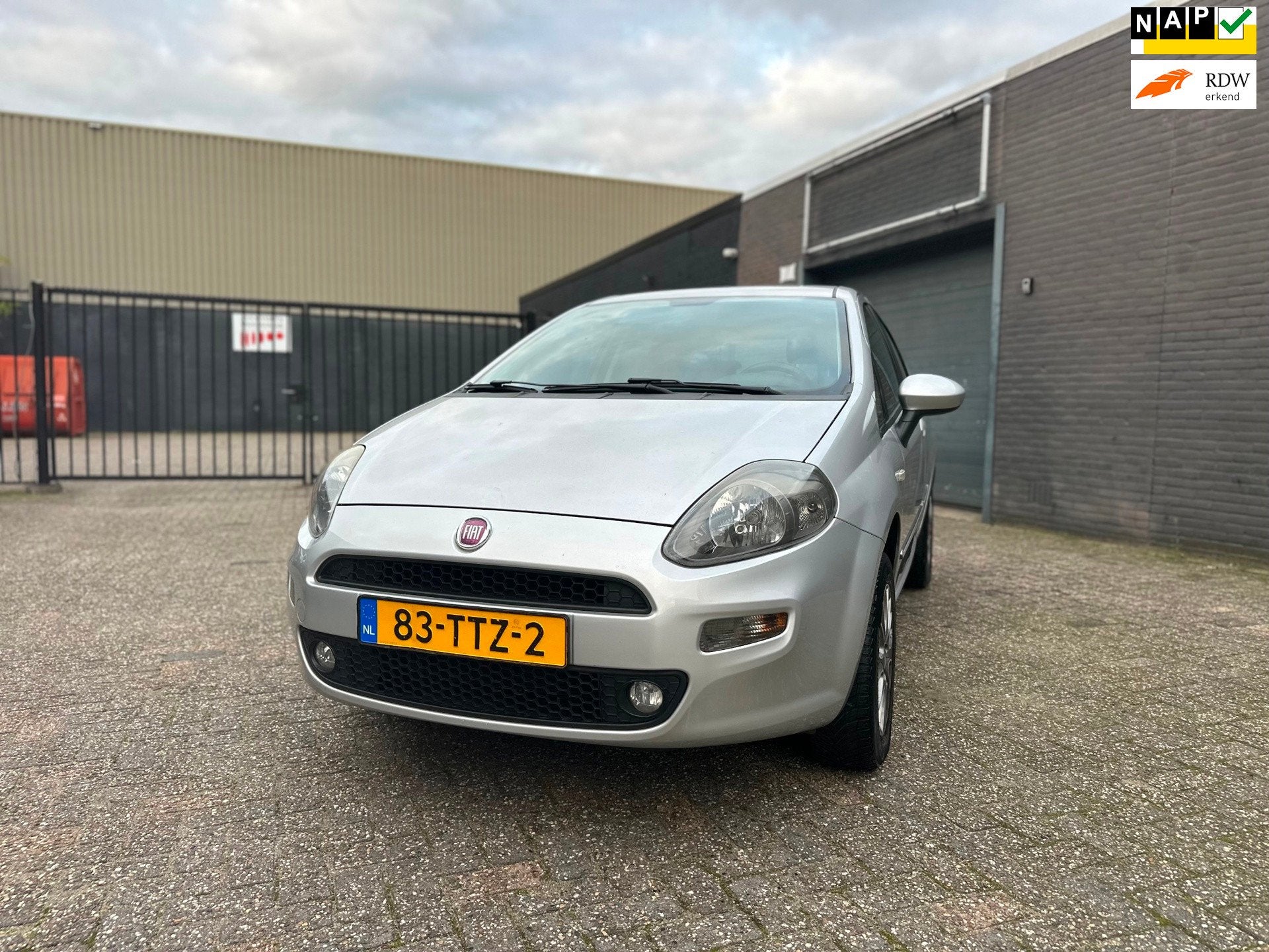 Fiat Punto Evo 1.4 Natural Power Easy Clima Cruise LM-Wielen, Auto's, Voorwielaandrijving, Stof, Gebruikt, 4 cilinders