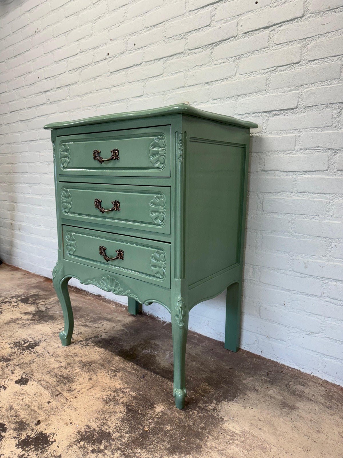 Vintage Groene Ladekastje met Sierlijke Details, Antiek en Kunst, Ophalen