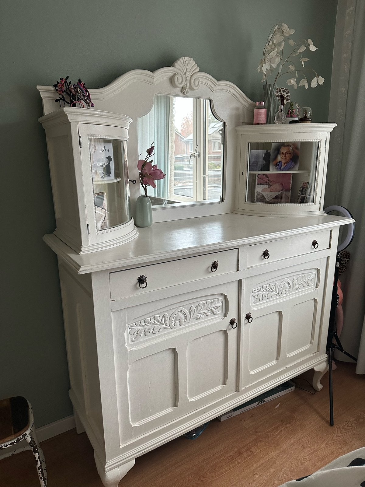 Mooie antiek witte kast commode lades spiegel en deurtjes, Ophalen, Gebruikt, 50 tot 70 cm, 105 cm of meer