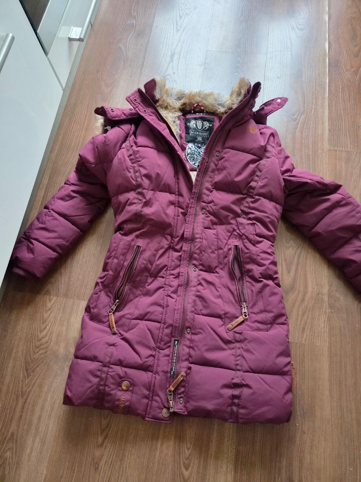 Marikoo winterjas met capuchon en imitatiebont, Marikoo, Overige kleuren, Nieuw, Ophalen of Verzenden