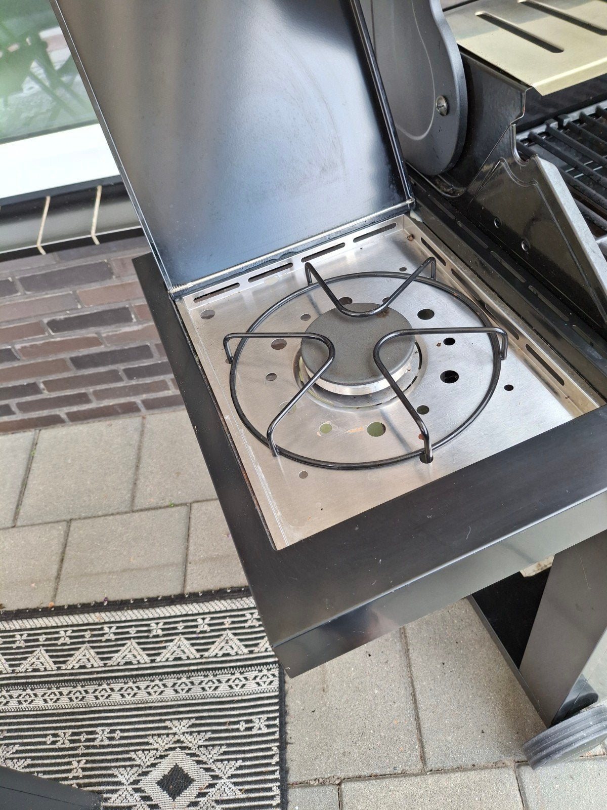 Bbq engasfles half vol, Tuin en Terras, Ophalen, Zo goed als nieuw