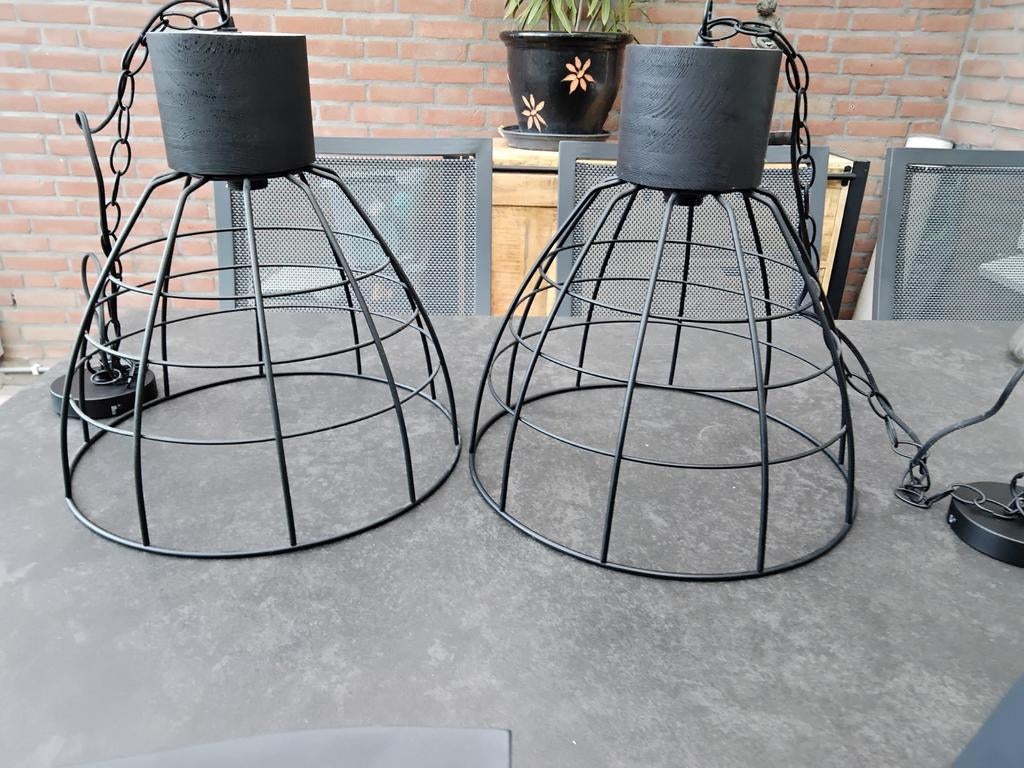 Mooie lamp 2 stuks zonder ledlamp e27, Ophalen, Gebruikt, 25 tot 50 cm, Zwart
