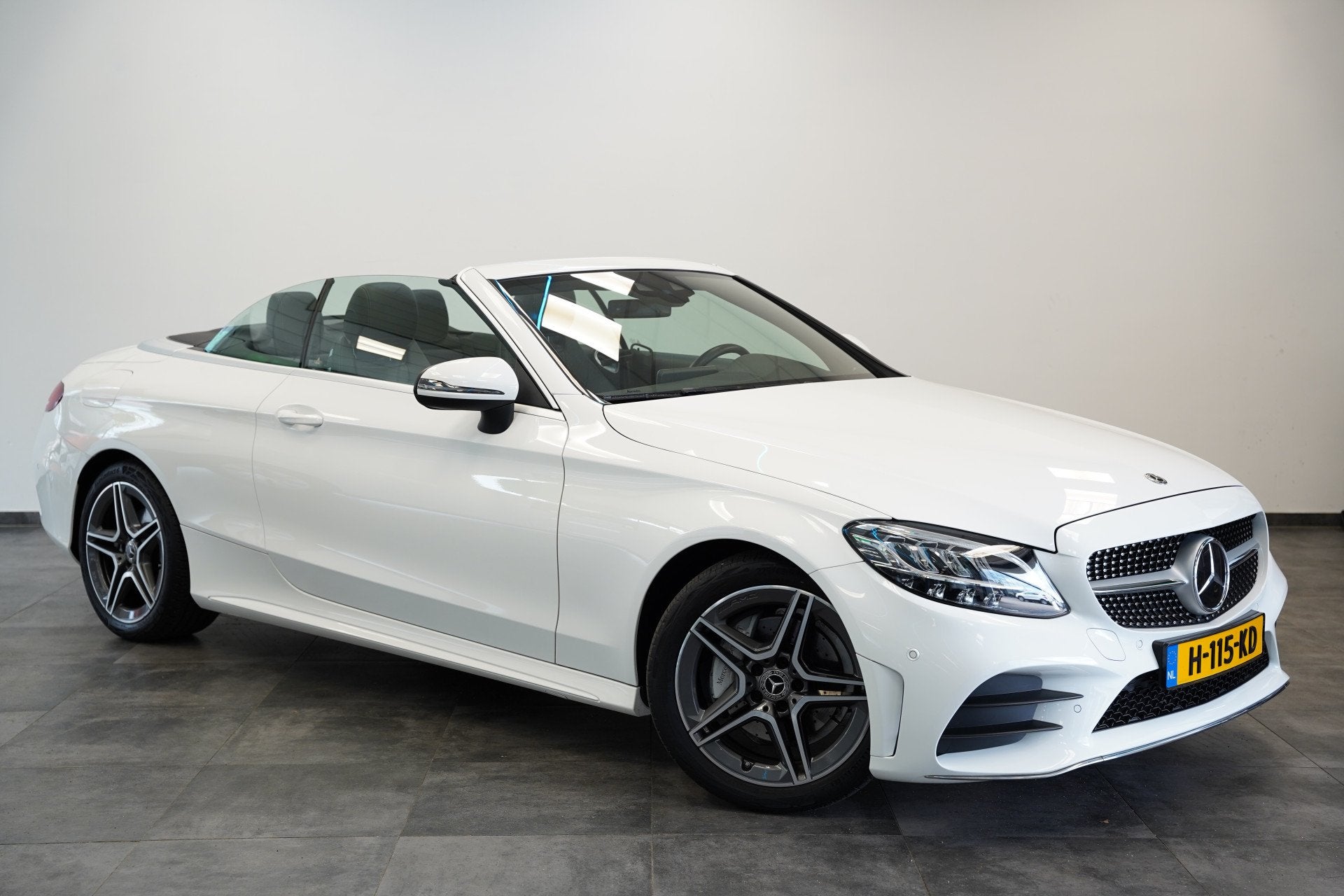 Mercedes-Benz C-Klasse Cabrio 200 Premium Plus Pack Burmeste, Auto's, Automaat, 12 maanden, 4 cilinders, 4 stoelen