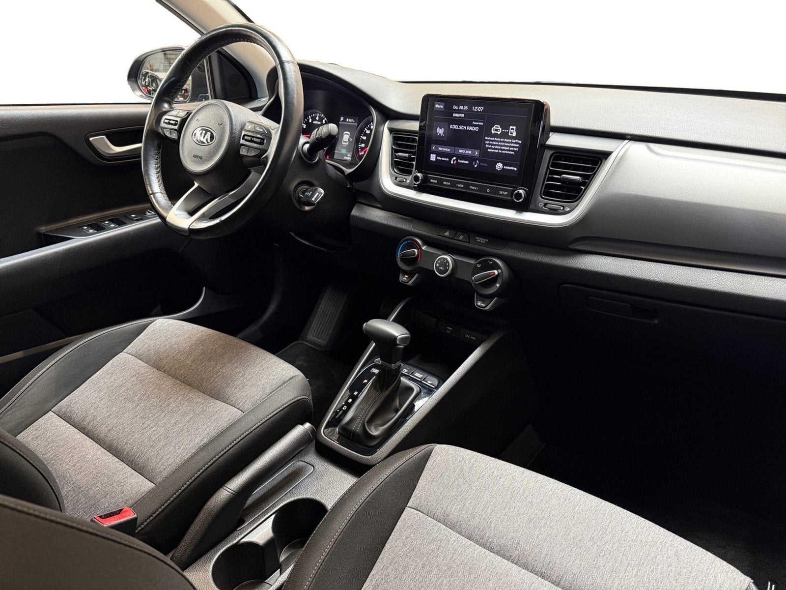 Kia Stonic 1.0 T-GDi DynamicLine I Automaat I Cruise Control, Auto's, 450 kg, Gebruikt, Zwart, Origineel Nederlands