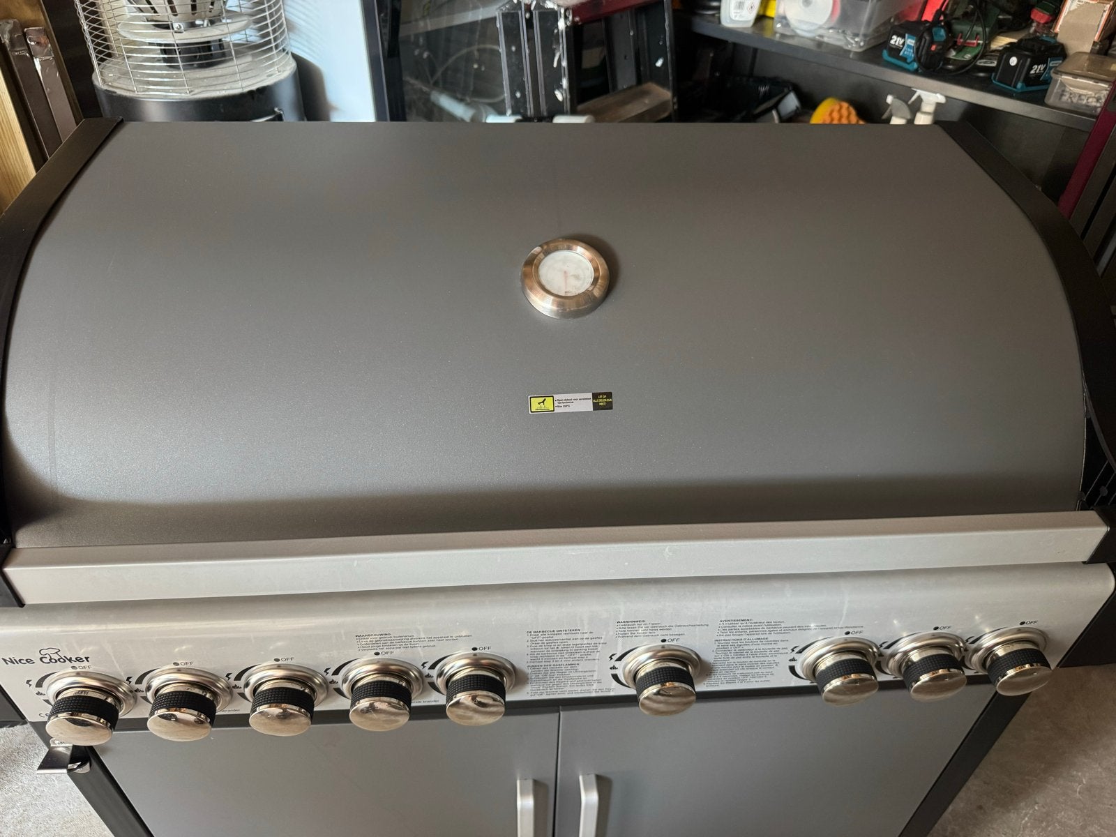 Nice Cooker Gasbarbecue met 6 branders en zijbrander, Ophalen, Gebruikt
