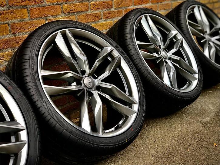 Audi A3 A4 VW Golf Caddy 18 inch met all season, Niet ingevuld, 18 inch, Banden en Velgen, Niet ingevuld