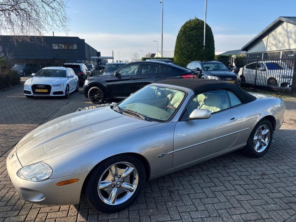 Jaguar XK8 4.0 V8 Convertible Cabriolet 1999 Youngtimer, foto 4