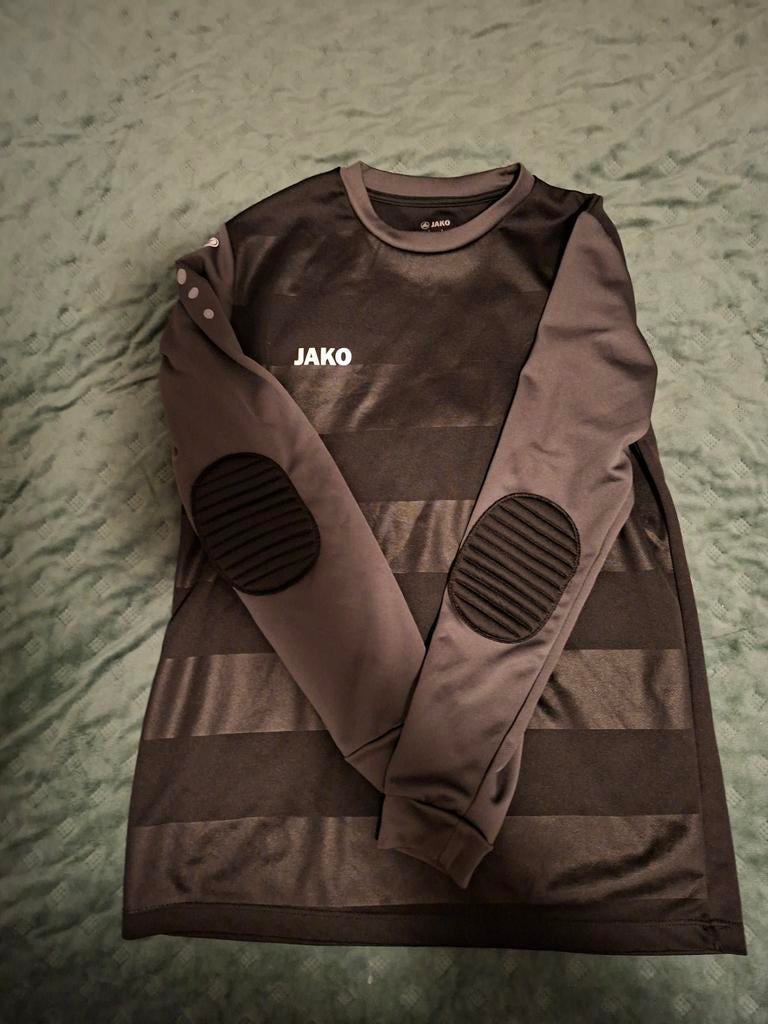 2 longsleeves shirts en 1 lange broek keepers kleding mt 164, Jako, Jongen of Meisje, Ophalen of Verzenden, Zo goed als nieuw