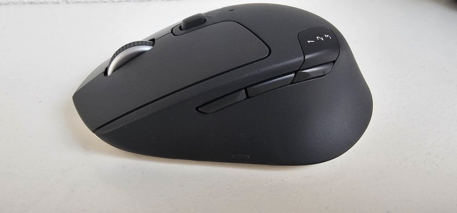 Logitech M720 Triathlon Draadloze Muis - Zo goed als nieuw, Computers en Software, Rechtshandig, Muis, Ergonomisch, Logitech