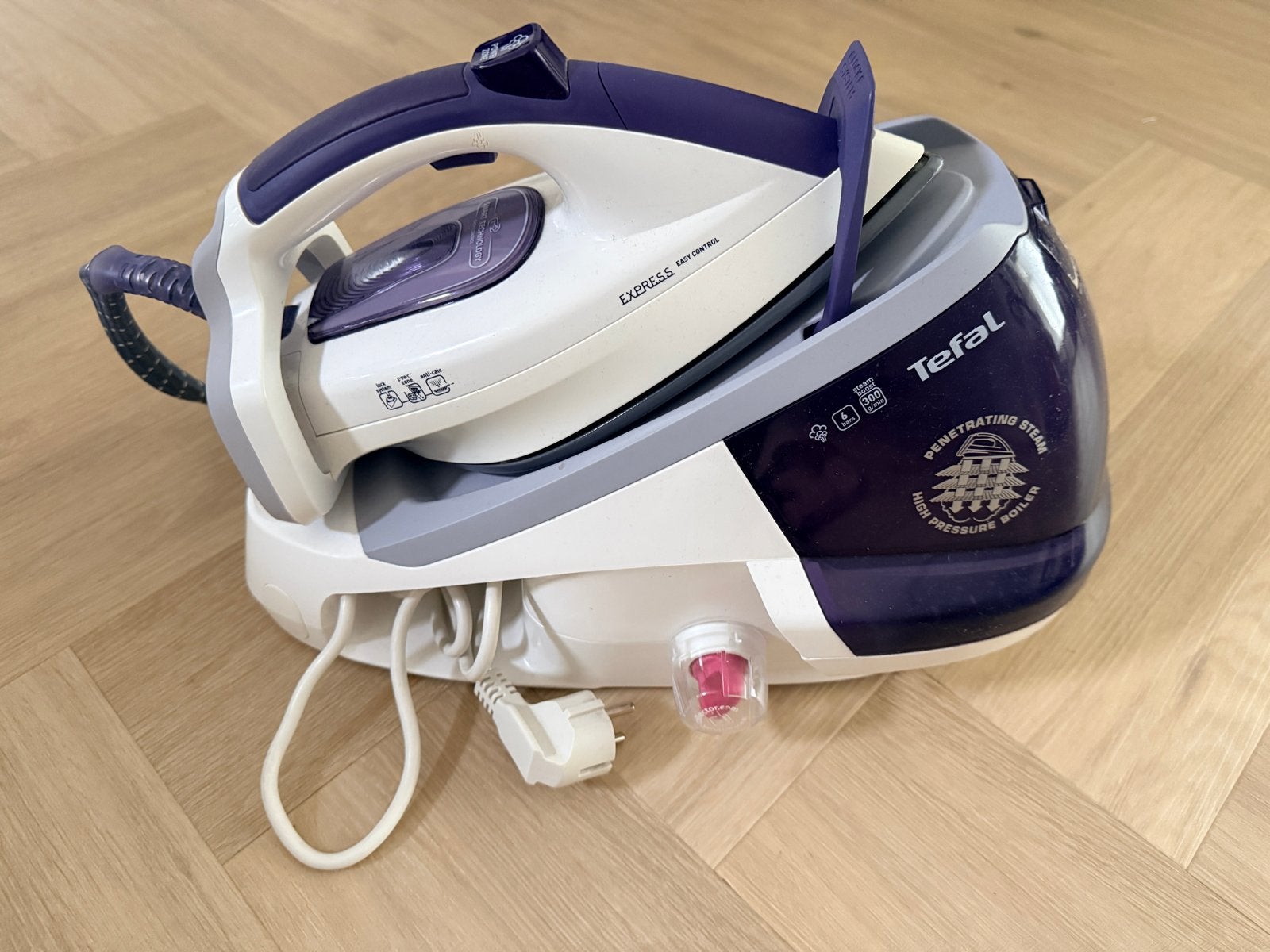 Tefal Express Easy Control Stoomgenerator Strijkijzer, Ophalen, Gebruikt, Strijkijzer met snoer