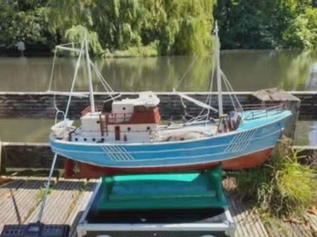 Mooie Zeldzame RC Bilingboats  Progress2 trawler, Ophalen, Zo goed als nieuw, 1:32 tot 1:50, Overige merken