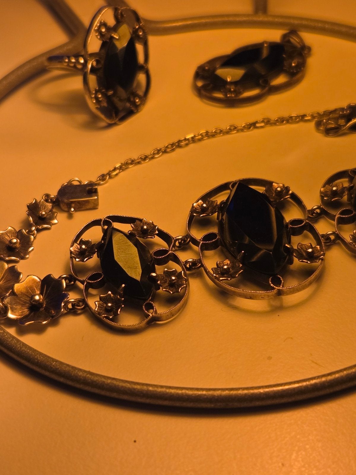 Set antiek zilveren sieraden, Ophalen of Verzenden, Zilver, Armband, Met edelsteen