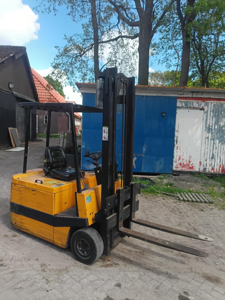 1.5 ton elektrische heftruck met lader, Ophalen of Verzenden