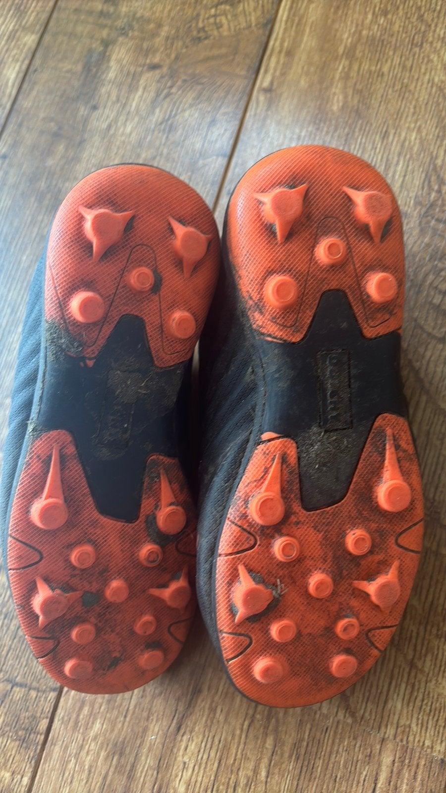 Voetbalschoenen maat 29 Dutchy, Ophalen of Verzenden, Zo goed als nieuw, Jongen of Meisje, Sportschoenen