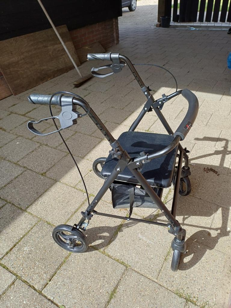 Simpele Rollator, Diversen, Ophalen, Lichtgewicht, Zo goed als nieuw