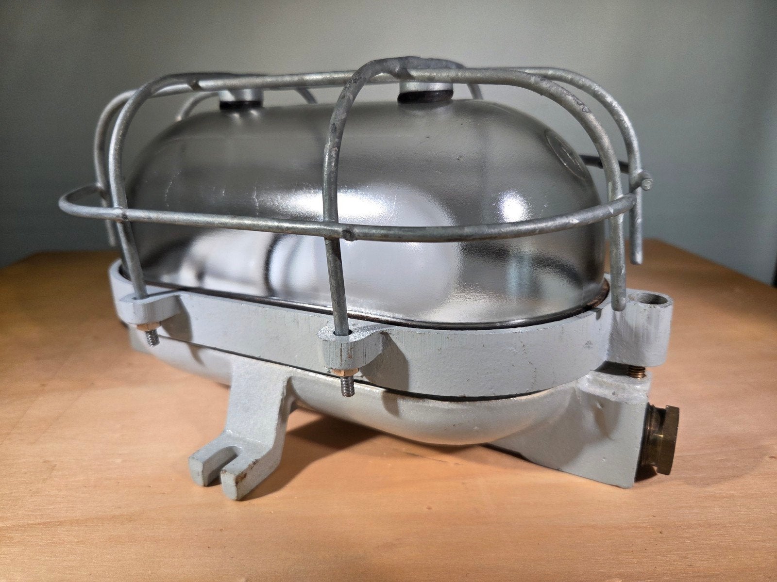 AD01 Nieuw originele Industria Rotterdam Bunkerlamp., Metaal, Overige merken, Grijs, Industrieel