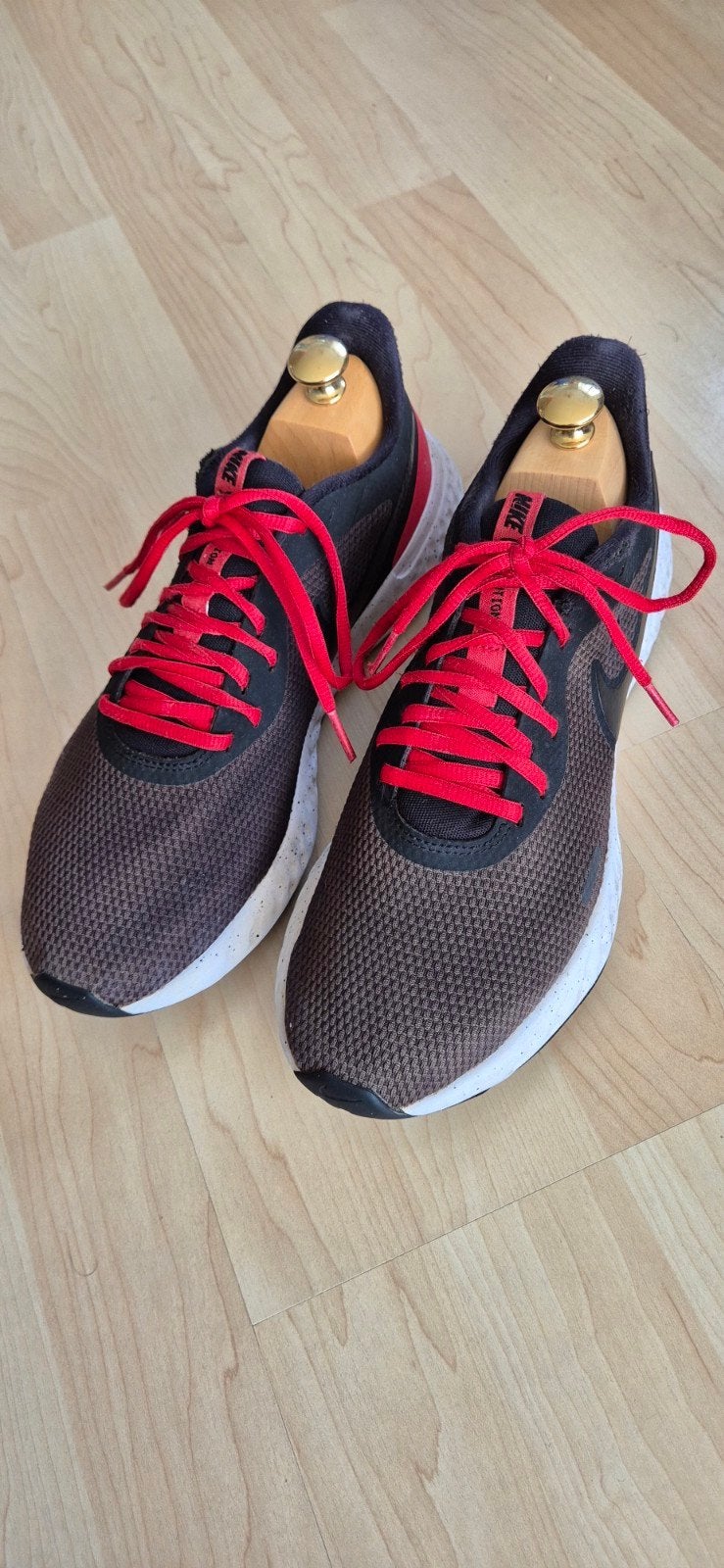 Nike Revolution hardloopschoenen - Zwart/Rood - Maat 42.5, Ophalen, Zwart, Nike, Sneakers of Gympen