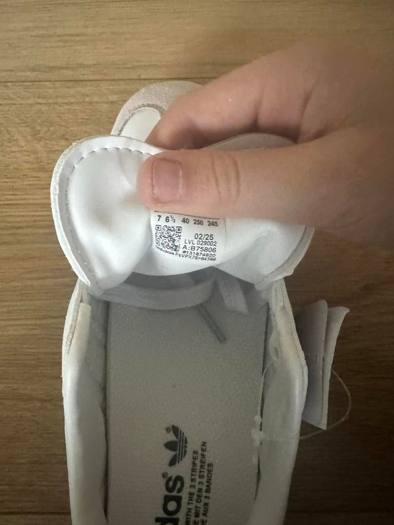 Adidas Samba - Nieuw in doos!, Wit, Nieuw, Ophalen of Verzenden, Sneakers of Gympen
