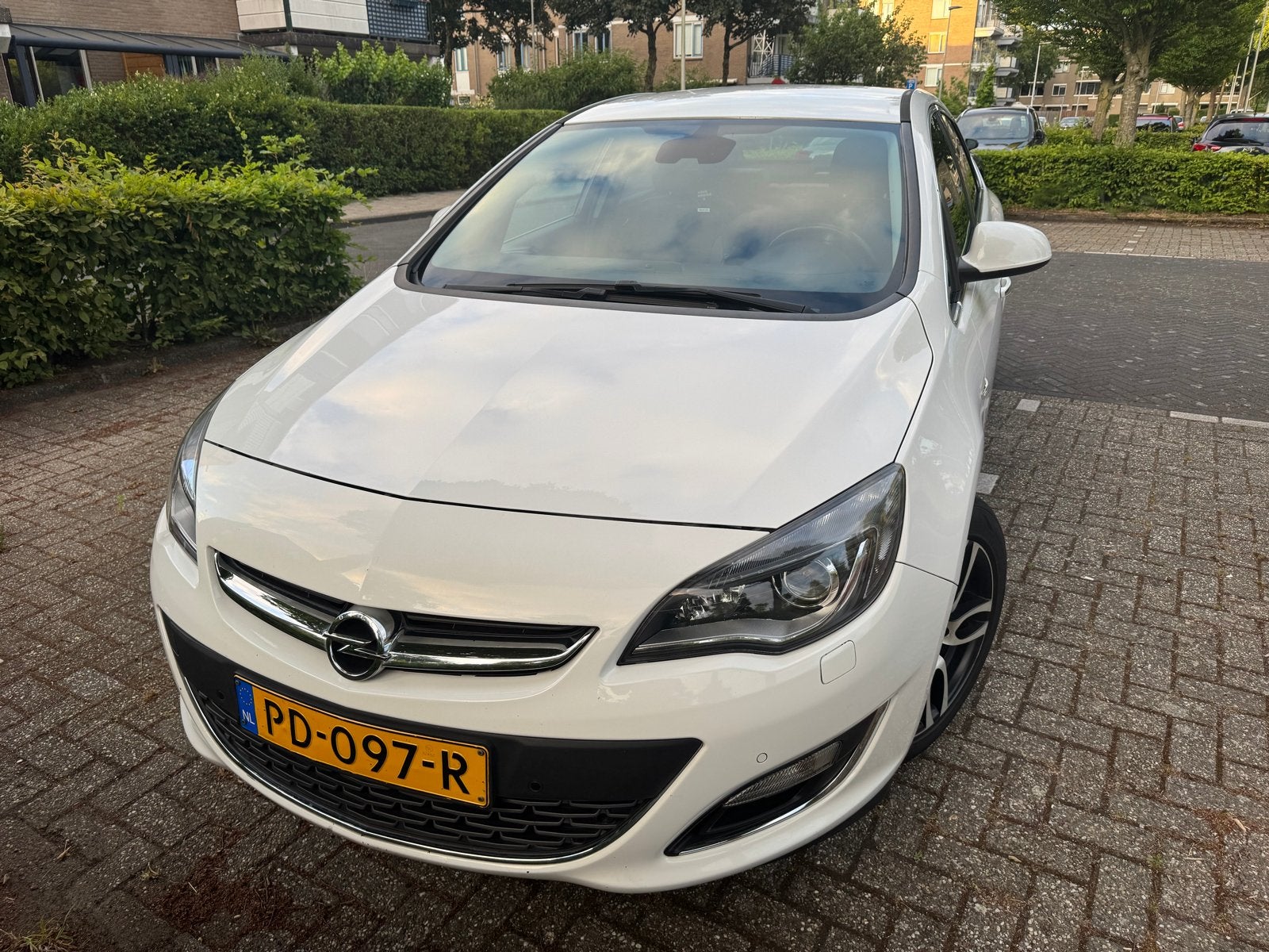 Opel Astra 1.4|Vol-optie|Stoelverwarming|Camera|Airco|Navi…, Auto's, Voorwielaandrijving, 1250 kg, Zwart, 4 cilinders
