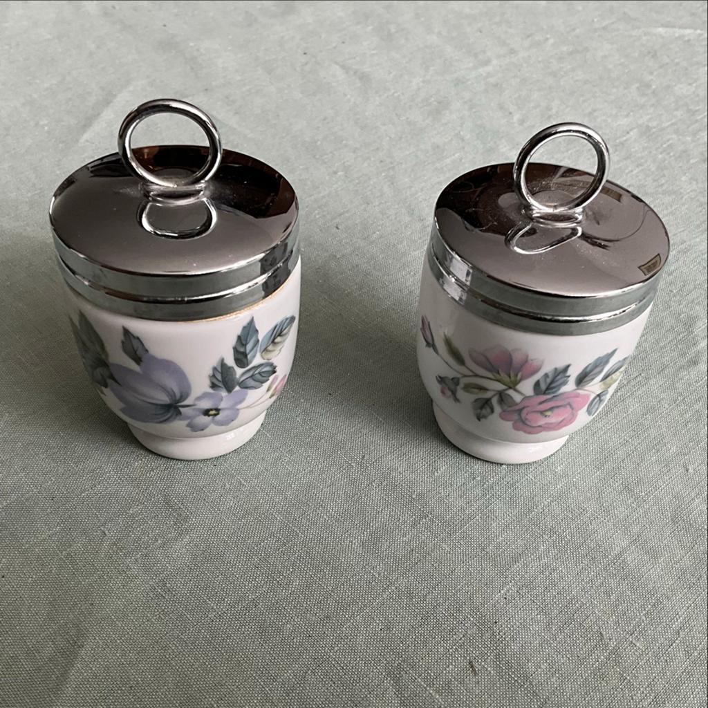 Egg Coddler met bloemmotief en draaidop -2 - Royal Worcester, Ophalen of Verzenden