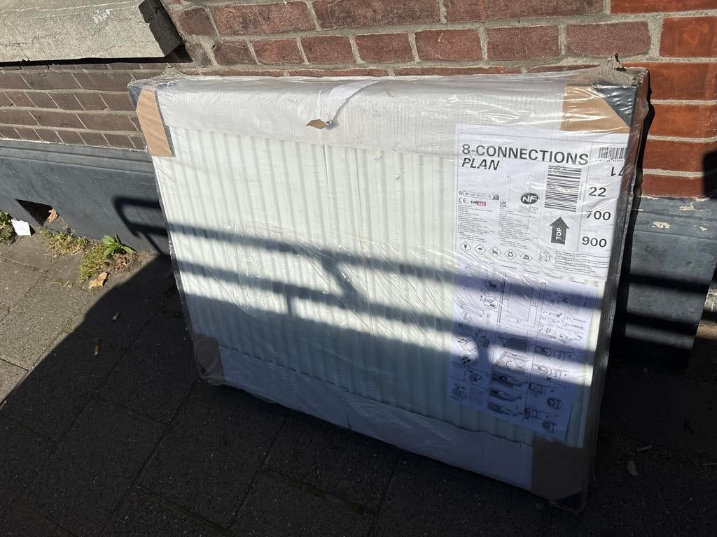 Nieuwe radiator 700x900mm, type 22, Doe-het-zelf en Verbouw, Verwarming en Radiatoren, Ophalen, 30 tot 80 cm, Radiator, Nieuw