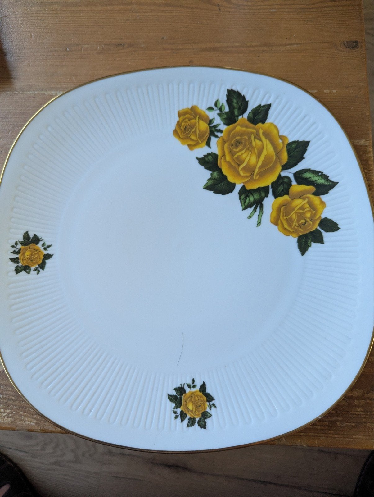 Rheinpfalz Hartporzellan bord met gele rozen, 28 cm, Ophalen of Verzenden