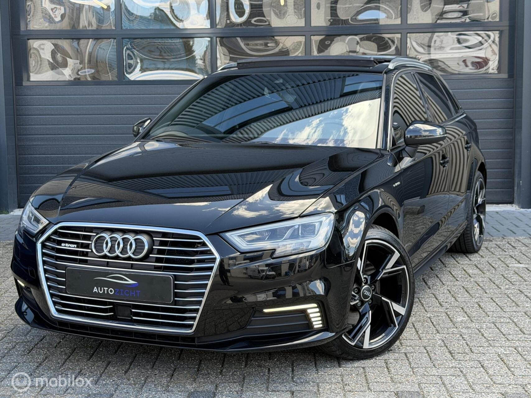 Audi A3 Sportback 1.4 e-tron Sport Pro Line plus| Pano Virtu, Gebruikt, 4 cilinders, Met garantie (alle), 59 km/l