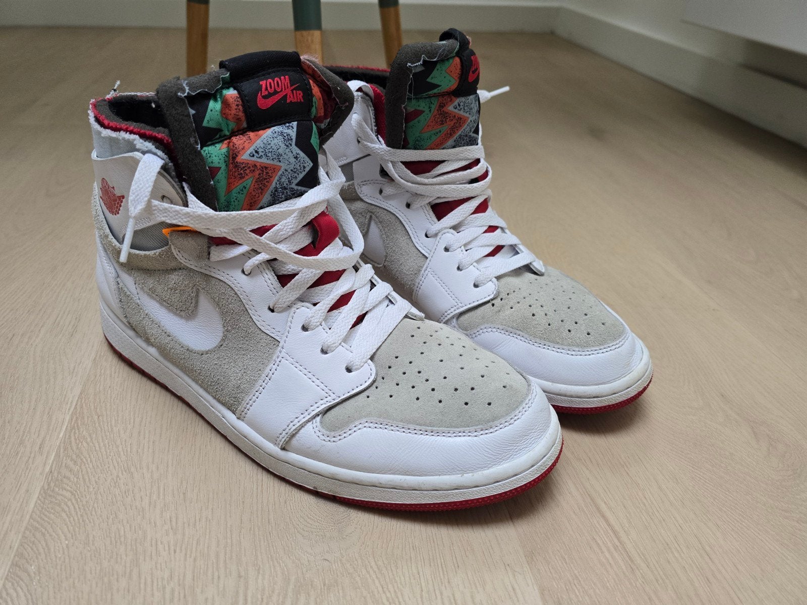 Nike Air Jordan 1 High Zoom Comfort 'Hare' - Maat 45,5, Wit, Nike, Ophalen of Verzenden, Sneakers of Gympen