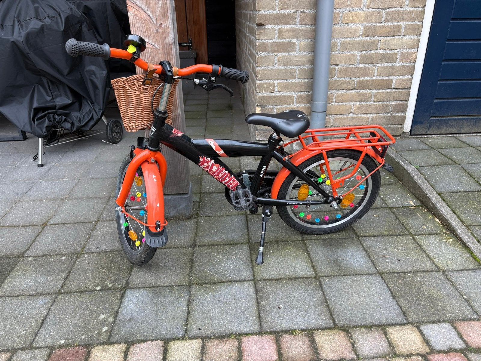 Alpina kinderfiets 16 inch met mandje en bagagedrager, Ophalen, Gebruikt, Terugtraprem, 16 tot 20 inch